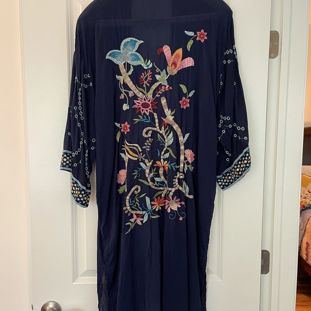 Great Johnny Was Kimono. No defects or damage